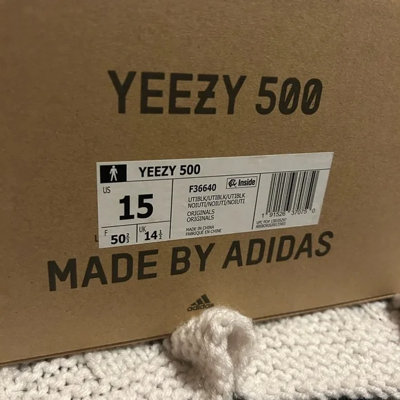 Yeezy Men's Black and Gray Sneakers - Picture 4 of 6